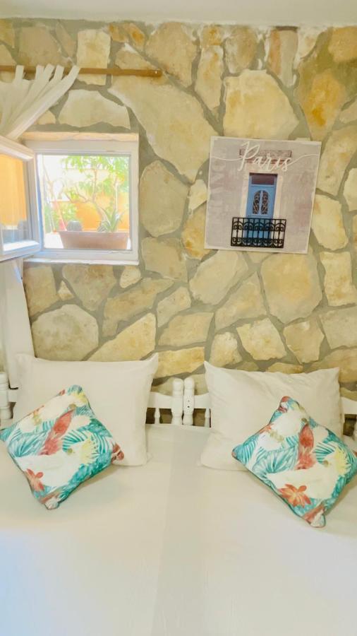 Colorful And Happy Apartment Sukosan - With Parking Εξωτερικό φωτογραφία
