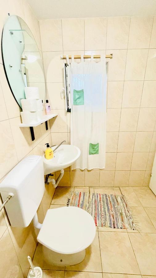 Colorful And Happy Apartment Sukosan - With Parking Εξωτερικό φωτογραφία