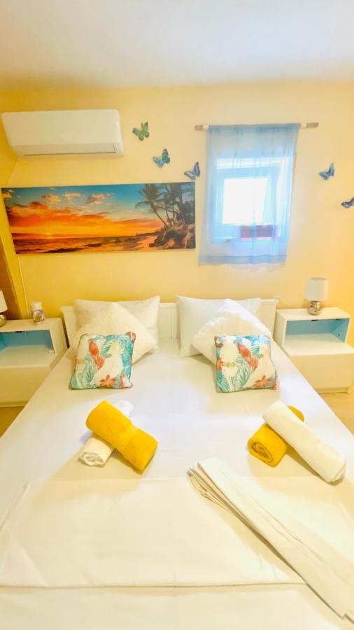 Colorful And Happy Apartment Sukosan - With Parking Εξωτερικό φωτογραφία